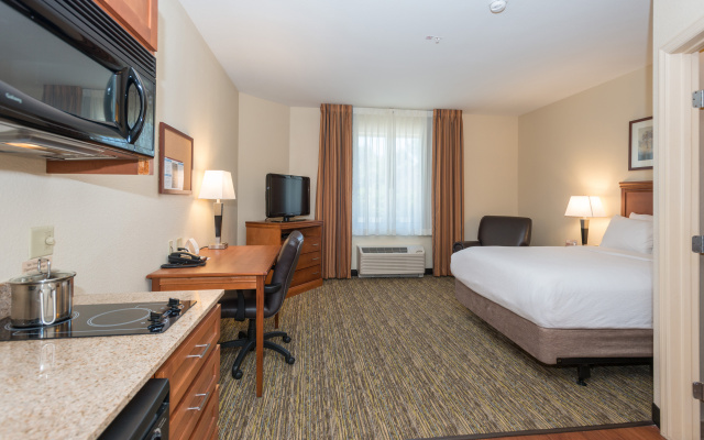 Candlewood Suites Downtown by IHG