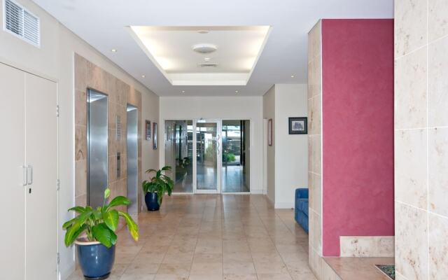 Breakwater Apartment, Unit 104/2 Messines Street