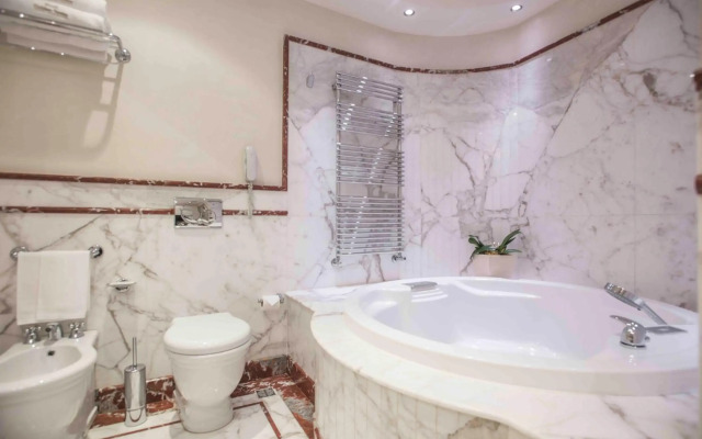 Golden Tower Hotel & Spa