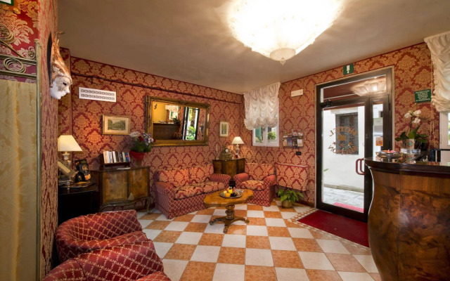 Hotel Mignon