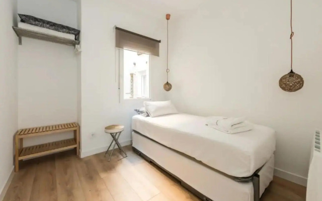 Apartamento 3 Habs enfrente de Atocha Mendez3º