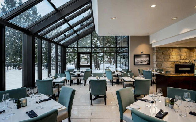 Sheraton Montreal Airport Hotel