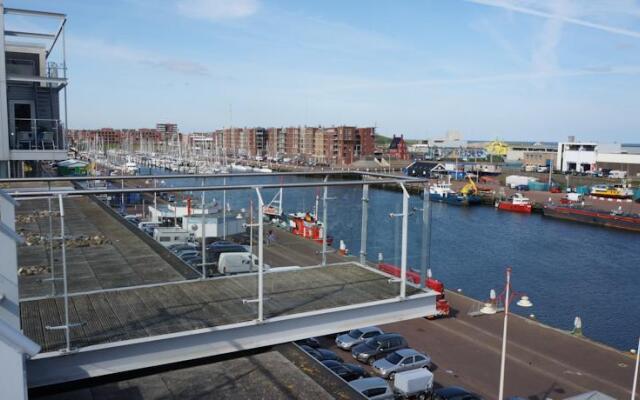 Short Stay Harbour Loft
