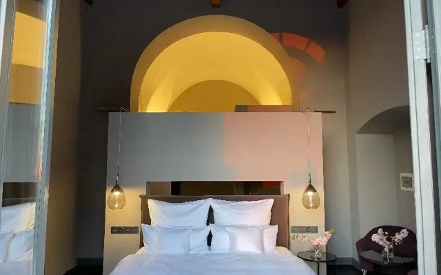 Sa Hotel