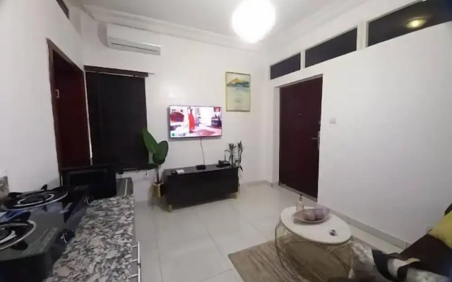 Lilly Grand Luxury Hotel and Apartment