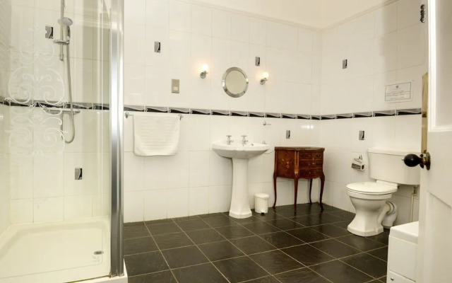 Lynford Hall Hotel