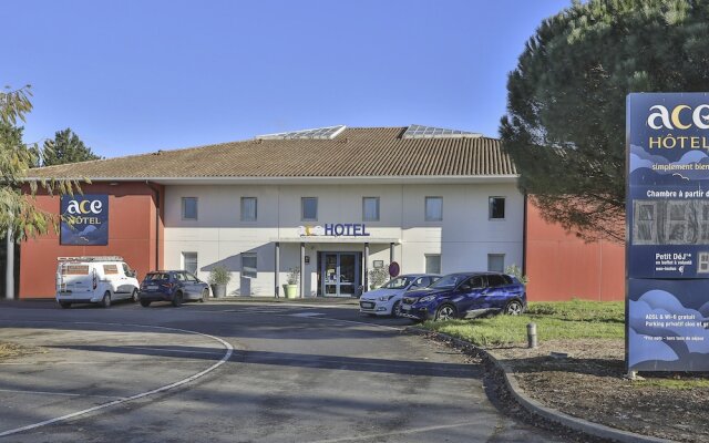 ACE Hôtel Vendée Sainte Hermine