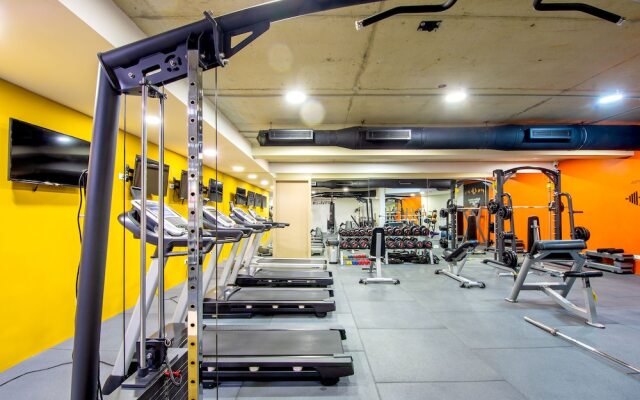 The Ray Hotel & Studios