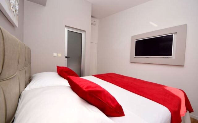 Apartment Mornar Trogir/Arbanija 12693