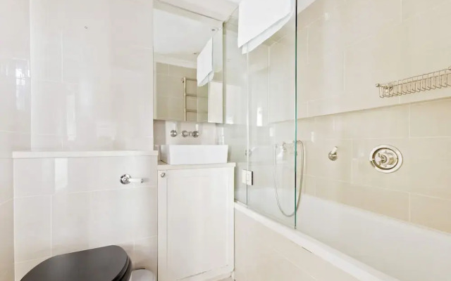 Knightsbridge - Hyde Park Private House
