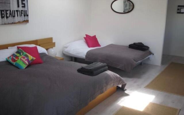 The Studio Christchurch B&B Luxury Garden Room