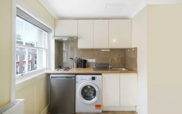 Central London Chic Apartment - York Street Gem