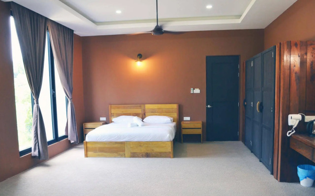 The Acacia Retreat