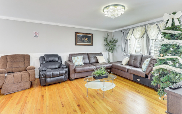 Remote-work Ready: Family Home Near Pittsburgh