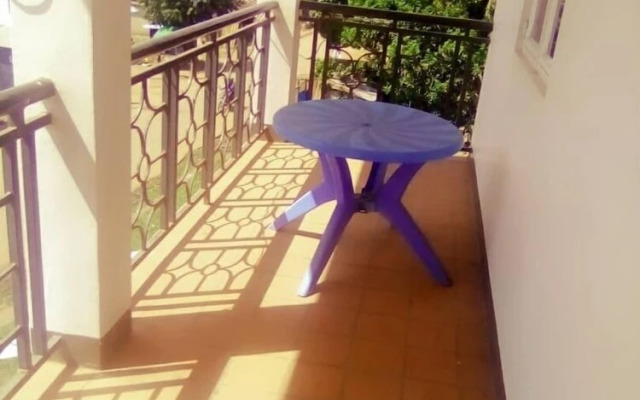 Zluxy Apartments  & Hotel