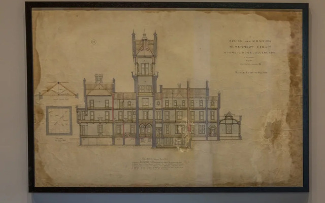 William Tower Suite Stone Cross Mansion