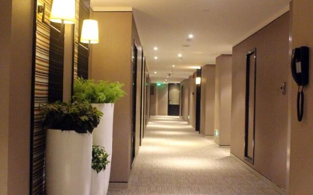 Homeinn Plus Guangzhou LuoGang Railway Station Branch