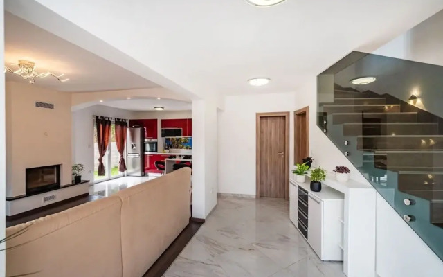 Urban and quiet holiday house Bianca