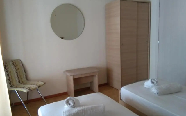 Olena House