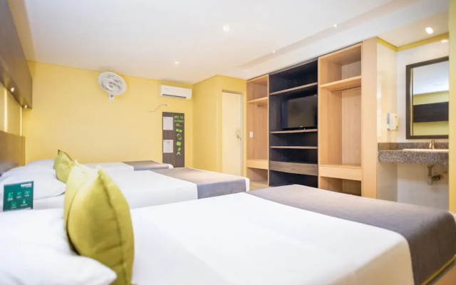 Hotel Ayenda 56 Avenue Plaza 1322