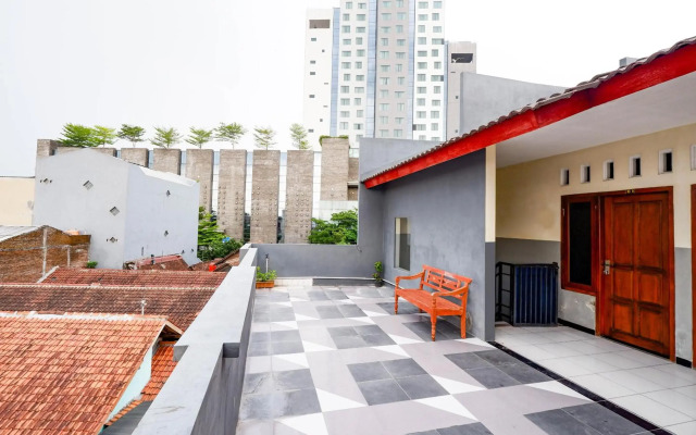 Super OYO 2209 Solo Point Guest House Syariah
