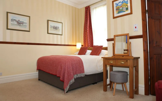 The Waves: Yorkshire Coast B&B