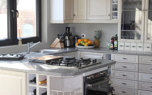 Luxurious Villa in Silves With Swimming Pool