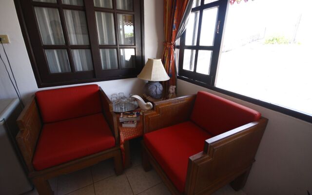 Summer Breeze Inn Hotel