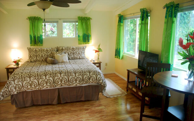 Hale Moana Bed & Breakfast