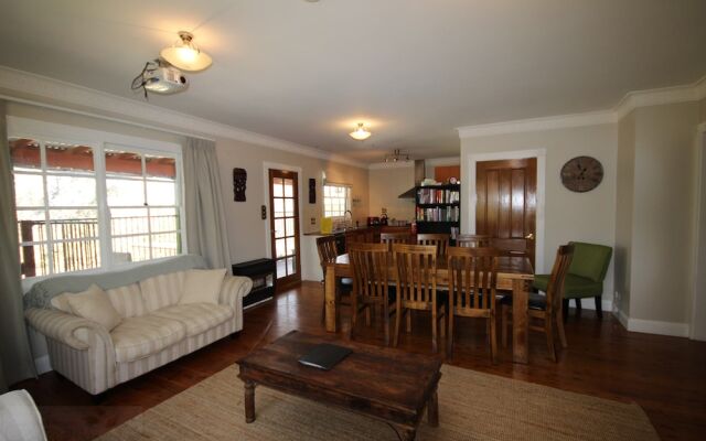Lily-May Cottage