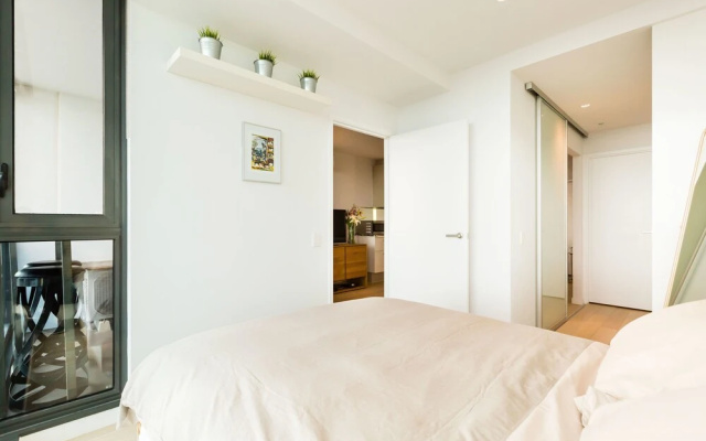 EVA, 1BDR Melbourne Apartment – Guest Rooms – Melbourne