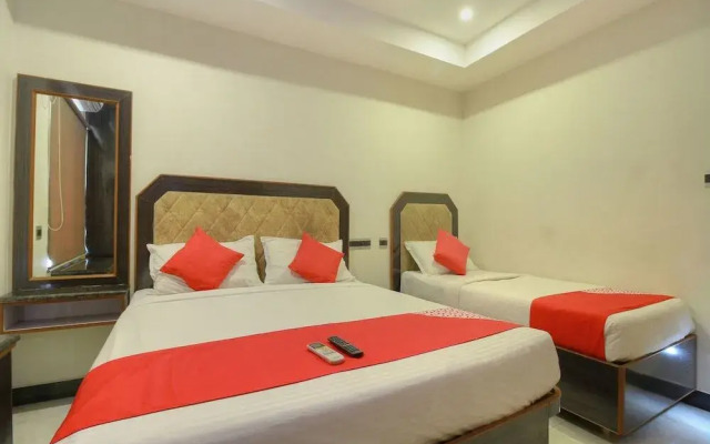 Hotel Srees by OYO Rooms