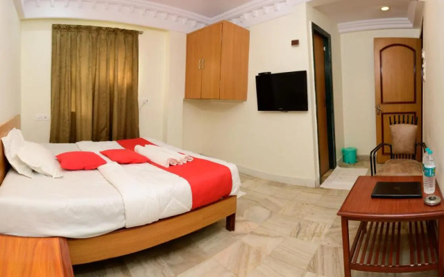 Raja Hotel