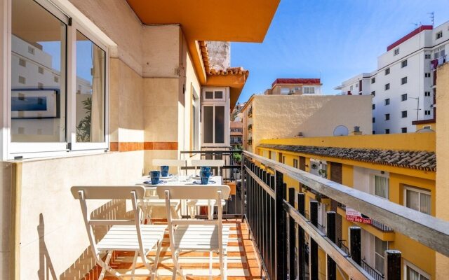 Large Apartment in Prime Location in Fuengirola Ref 98