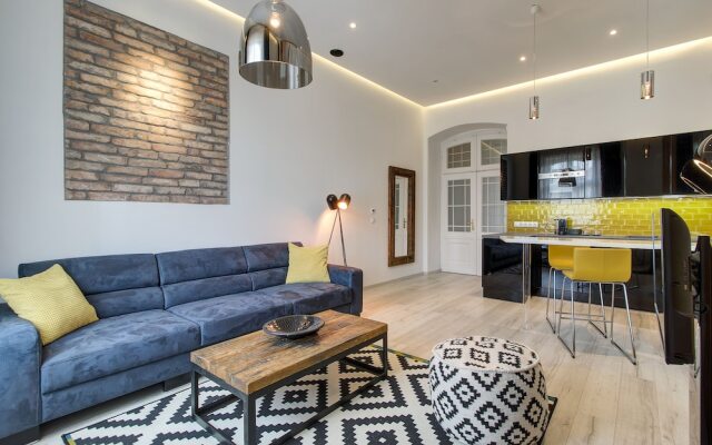 Luxury Apartment by Hi5 - Andrássy Suite