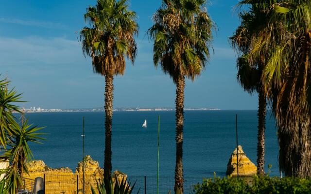 A15 - Dona Ana Cliff Apartment