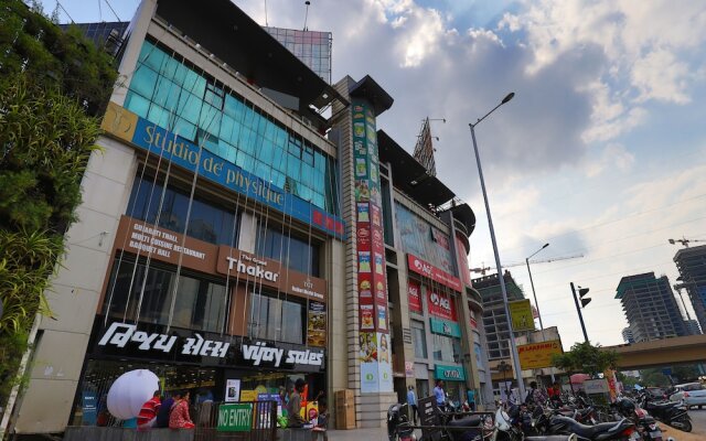 OYO 9591 Hotel Neel Kamal