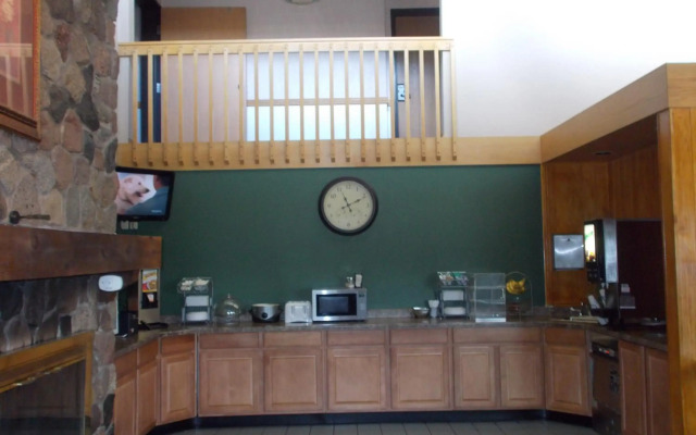 Boarders Inn & Suites by Cobblestone Hotels - Ripon