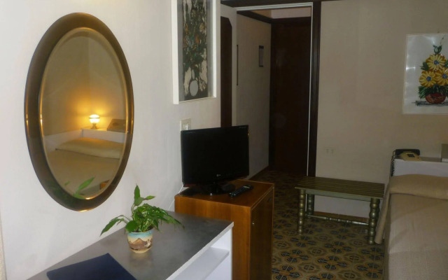 Pietra di Luna Hotel