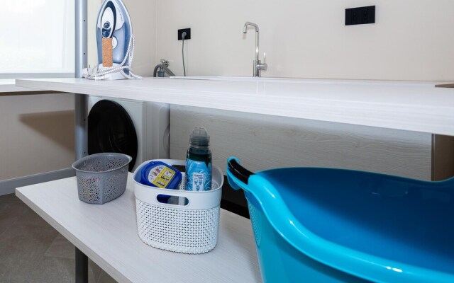 Luxury 2 in Como With 2 Bedrooms and 2 Bathrooms