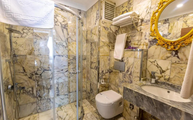 Avrasya - on 3 ApartHotel