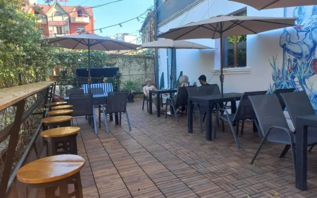 Rostivan Hotel Ve Hostel