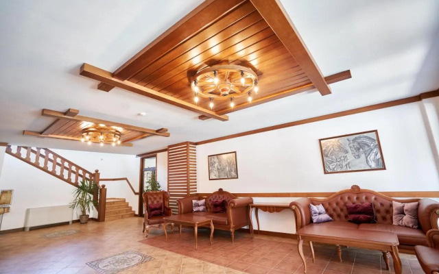 Boutique Complex Trakiets