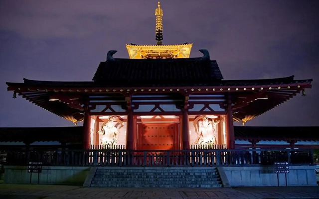 Tennoji Crystal Hotel