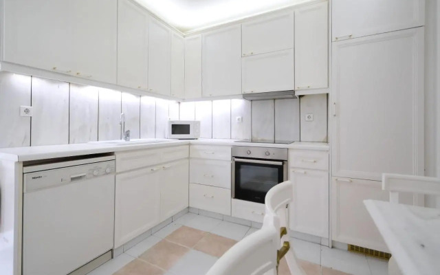 Luxury Apartment Demokratias