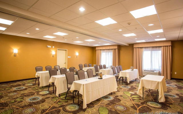 Holiday Inn Express & Suites Pocatello by IHG