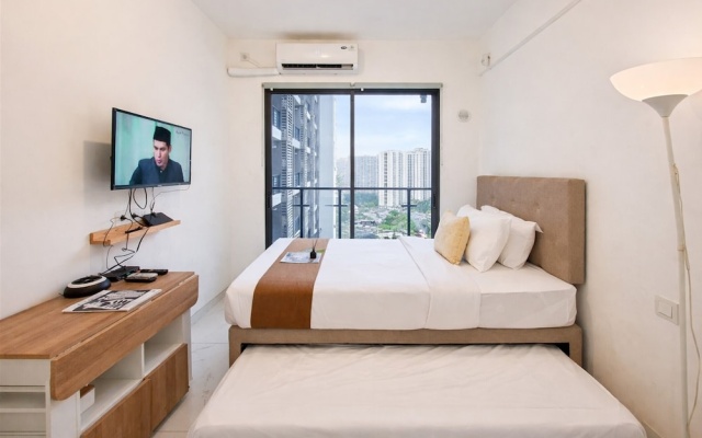 White Tone Studio For 2 Pax At Sky House Bsd Apartment – Guest Rooms – Legok