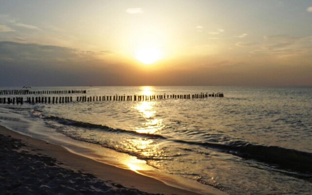 Beautiful Home in Mielno With 5 Bedrooms and Wifi