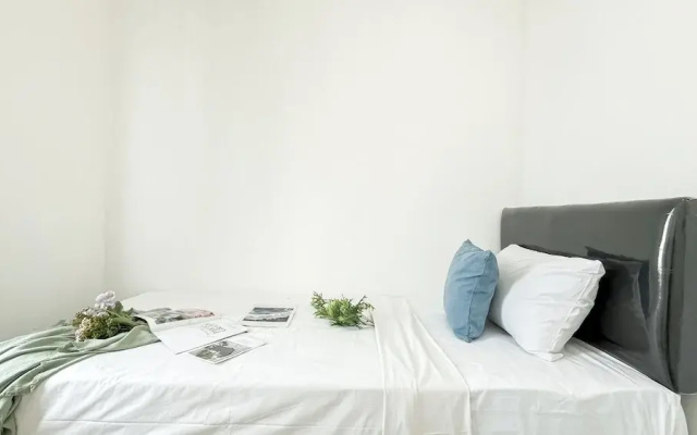 Basic 2Br Apartment At Green Bay Pluit