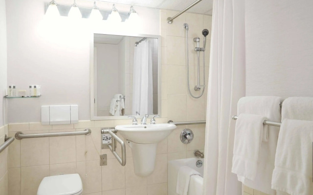 Ethan Allen Hotel